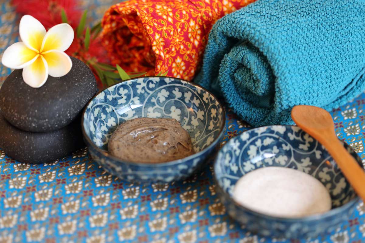 Coffee & Sea Kelp Scrub Treatment | Blue Sky Thai Massage Therapy
